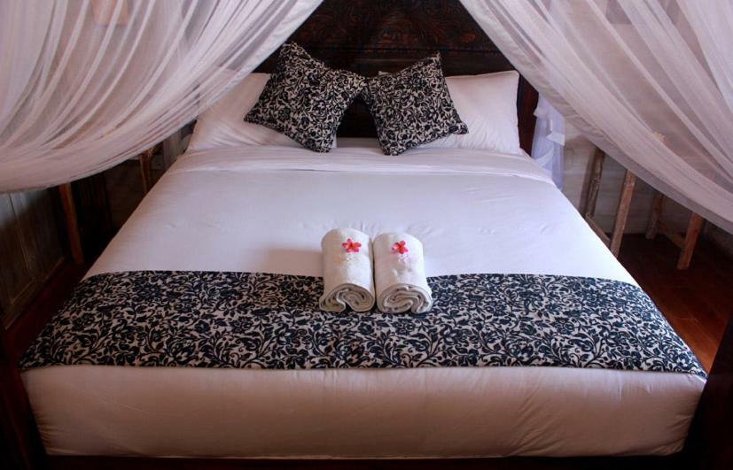 Swan House Canggu Hotel Exterior photo