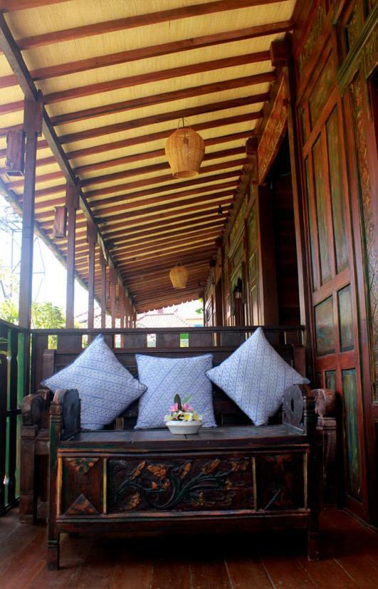 Swan House Canggu Hotel Exterior photo